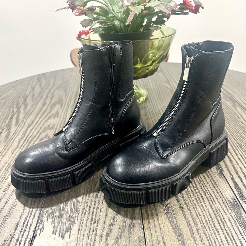 ASOS New Look Zip Front Flat Chunky Chelsea Boot Black - Picture 3 of 11